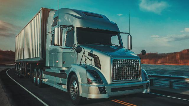 Elevated boom lift platform reaching into the sky, illustrating online boom lift safety course focused on safe inspections.