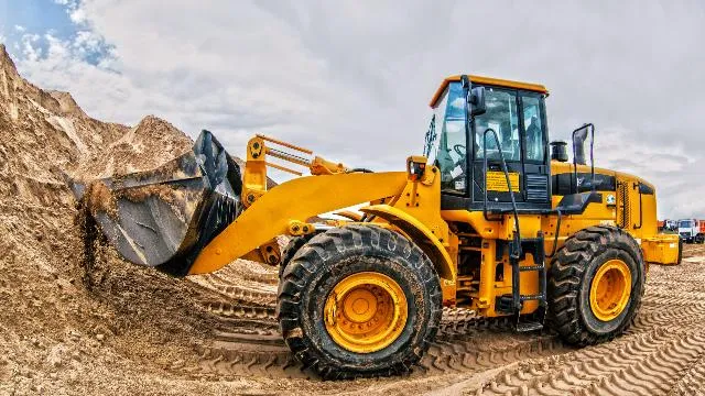 Bulldozer (Track & Wheel Dozers) - Operator Safety (CAN)